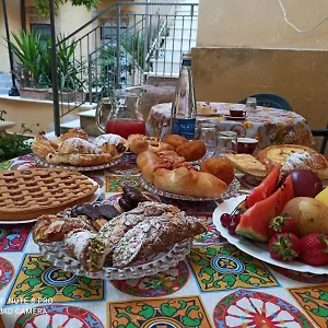 Bed & Breakfast Il Melograno Antico Con Terrazza E Giardino