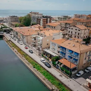 ** Hotel Hotel New Burlamacco Italie
