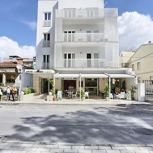 *** Hotel La Pineta Italie